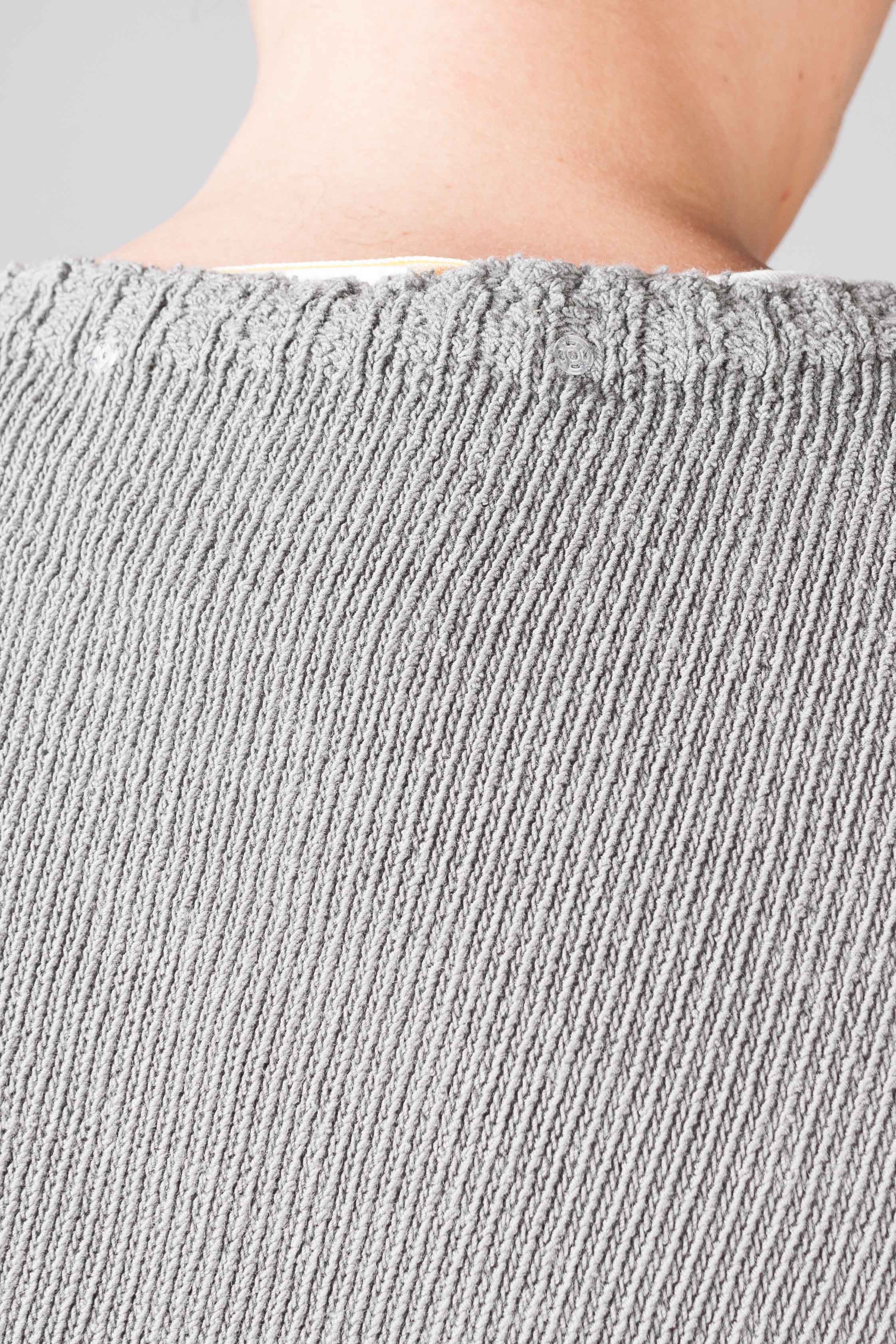 Seamless Long Sleeve Round Neck Sweater - Image 4
