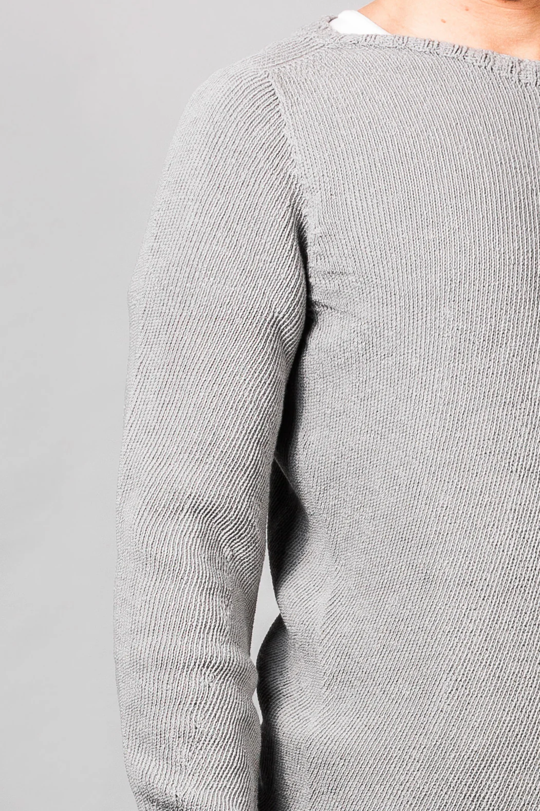 Seamless Long Sleeve Round Neck Sweater - Image 5