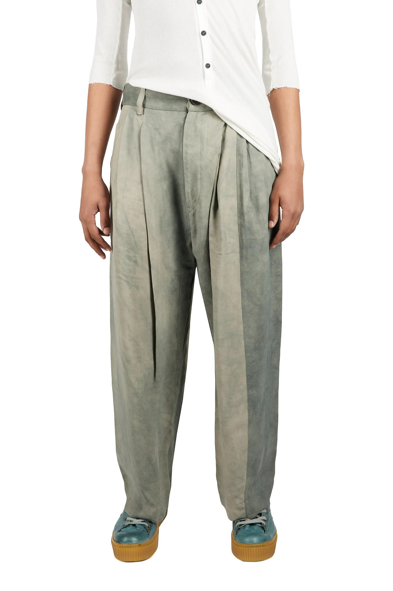Front Pleats Tapered Long Trousers