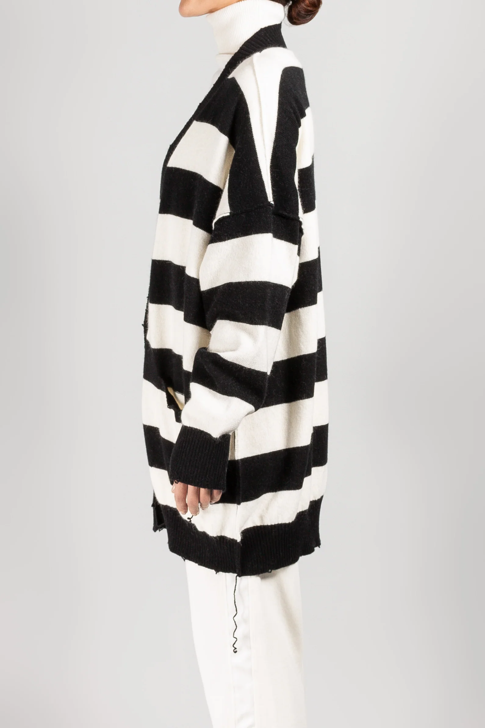 Knitted Cardigan - Image 3