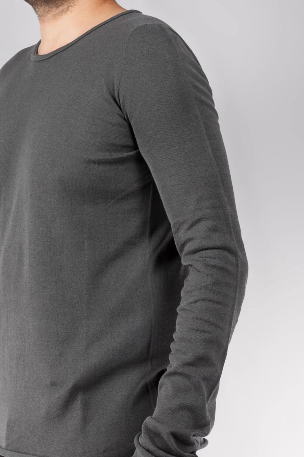 Reversible Seamless Long-Sleeve XT-Shirt - Image 5