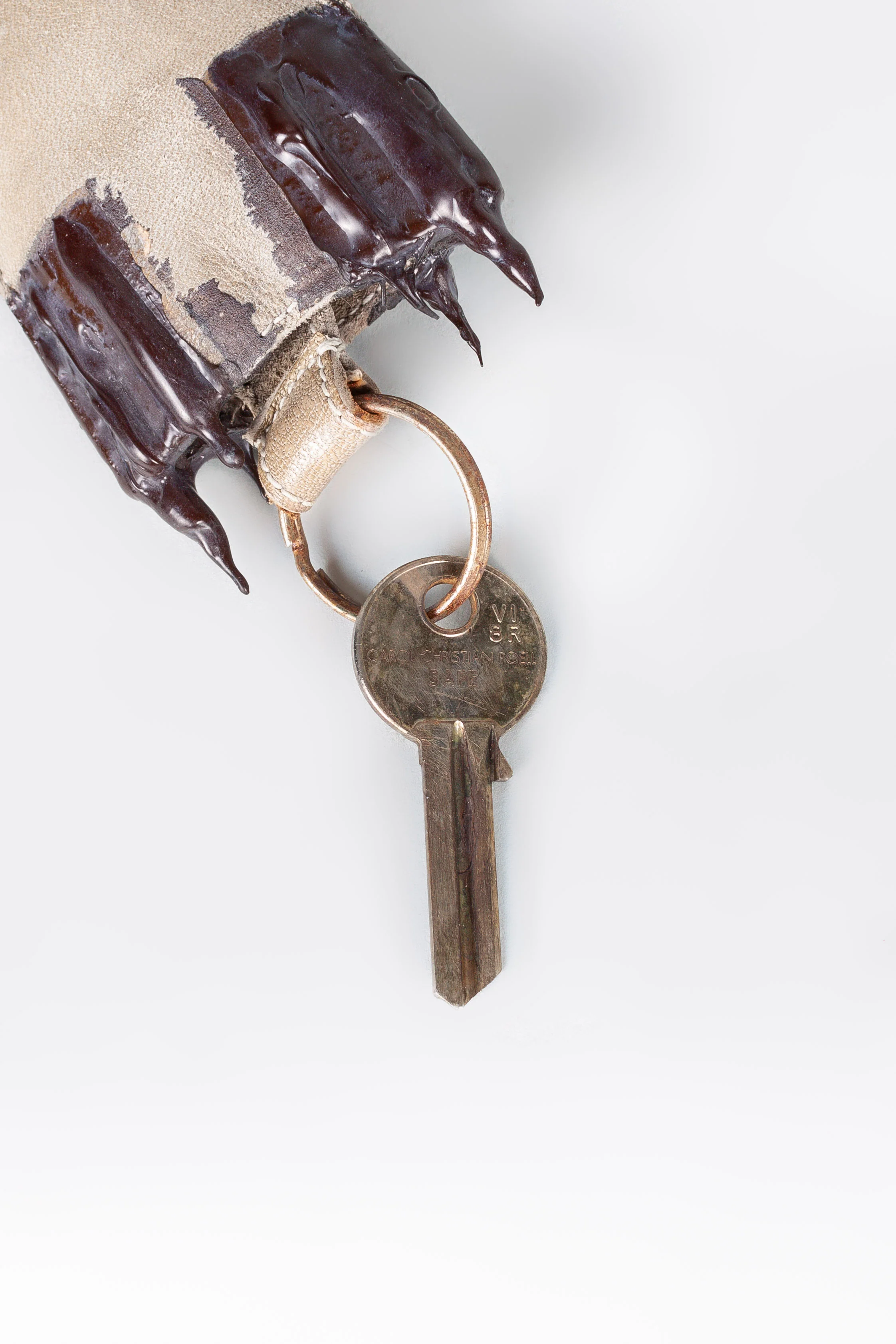 Silver Hook Drip Rubber Key Leather Case - Image 3